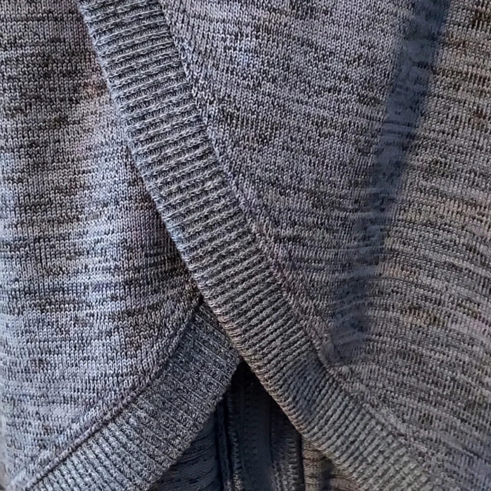 Cross back zip up vest - Picture 3 of 5